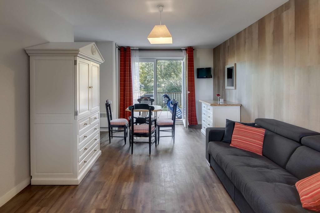Appartements Les Ormes Epiniac Exteriör bild